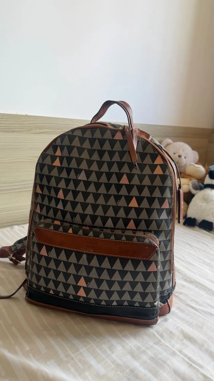 Mochila Schutz Triangle muito nova!!!