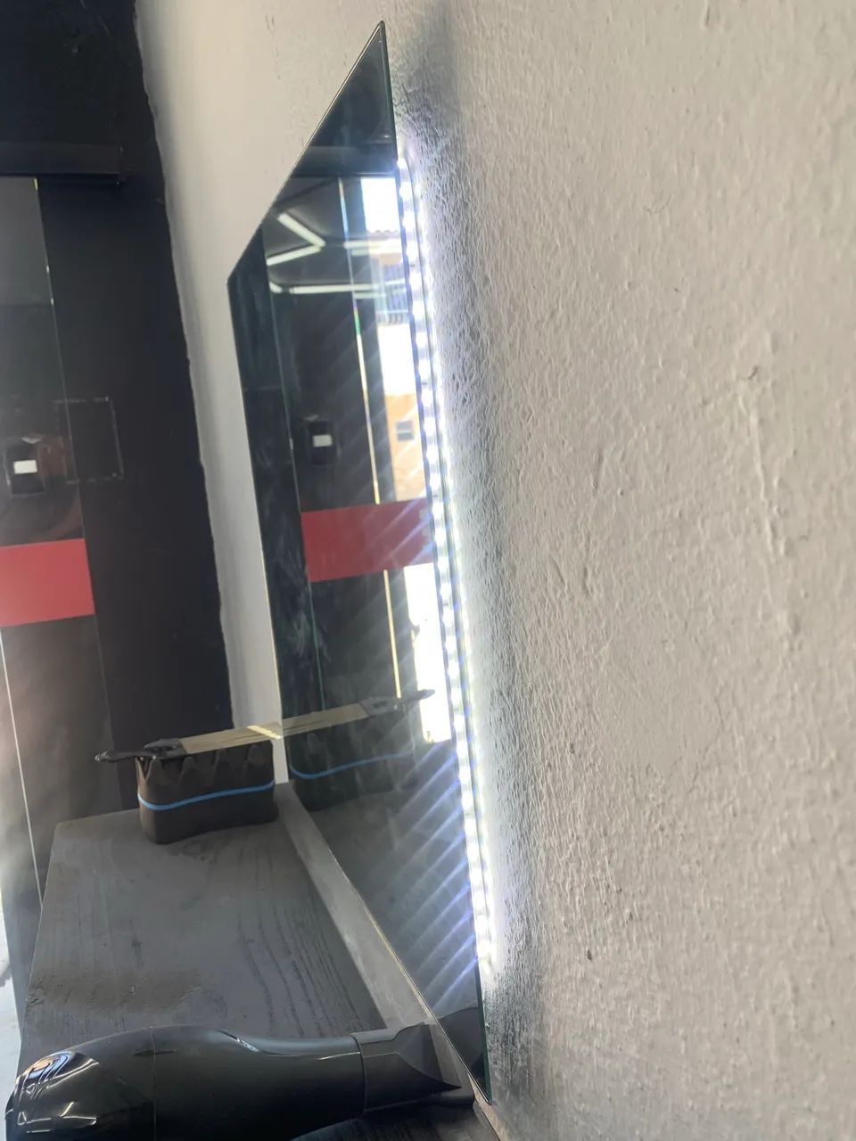 CADEIRA E ESPELHO LED BARBEARIA - Foto 4