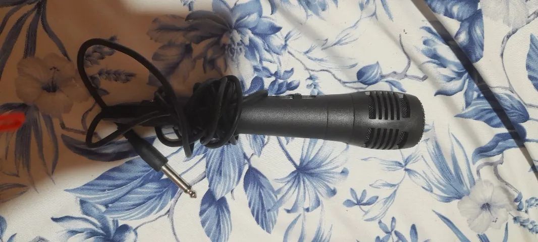 Microfone karaoke Britânia 