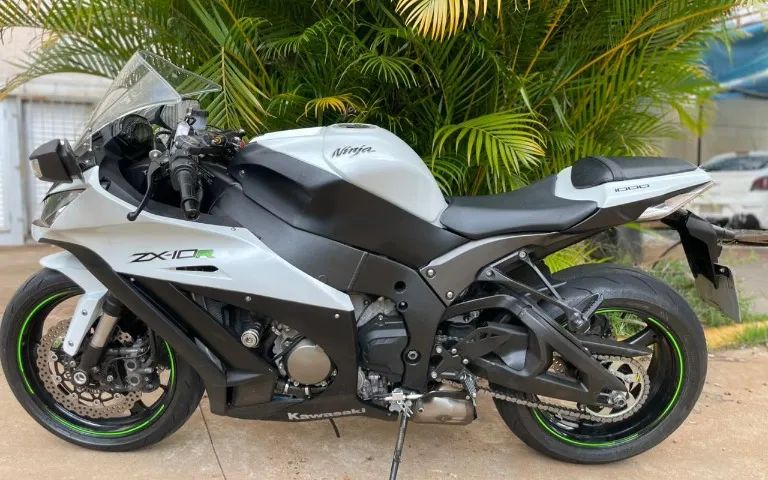 zxー10 Kawasaki Zx-10/ Zx-10r 1000cc 2014 - 1484163451 | OLX