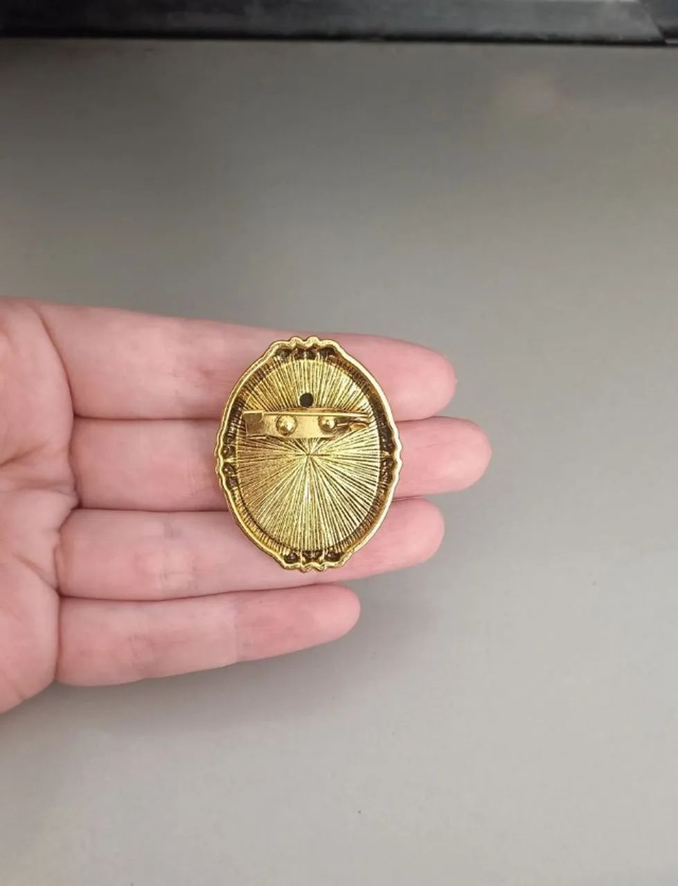 Broche de Camafeu Roxo Clássico (novo) - Foto 5
