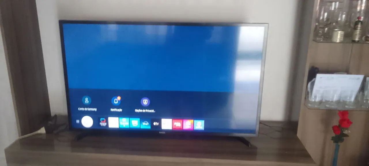 Vendo TV Samsung 43 polegadas. Smart.