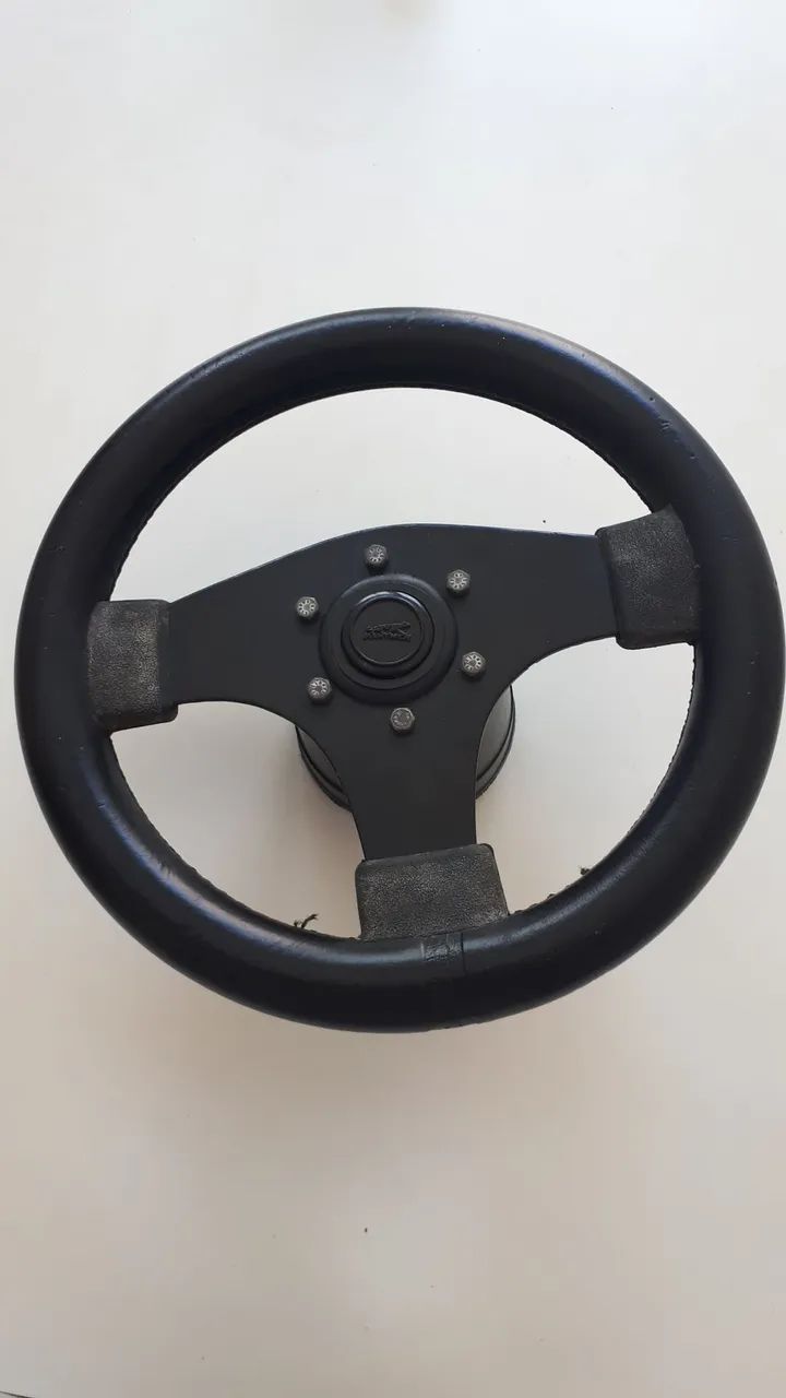 Volante em couro Panther