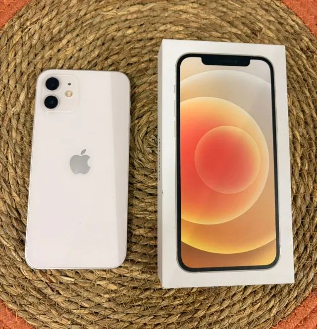 IPhone 12 branco - 64GB super conservado. - Celulares e
