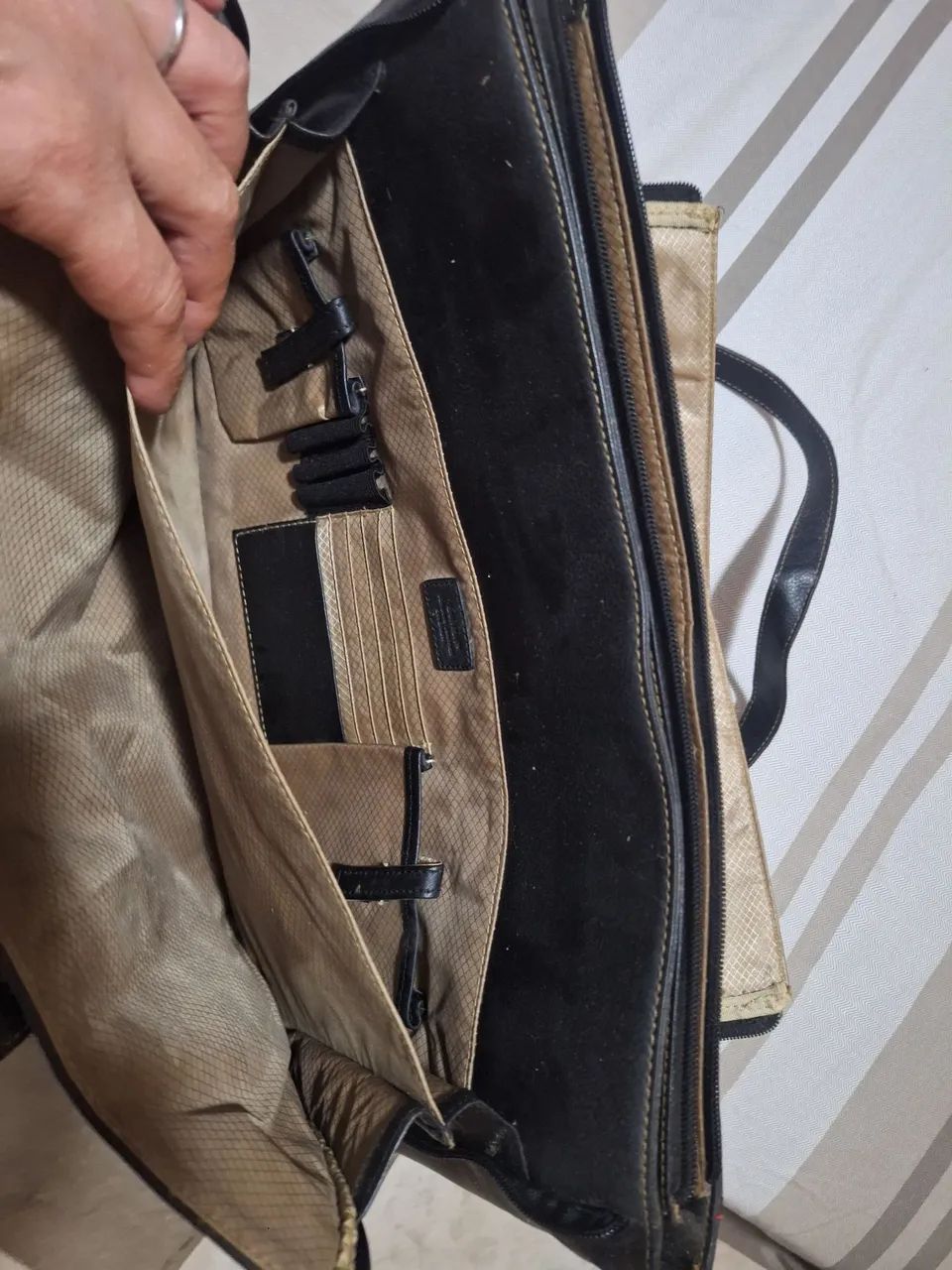 Bolsa de couro para notebook/livros - Foto 3