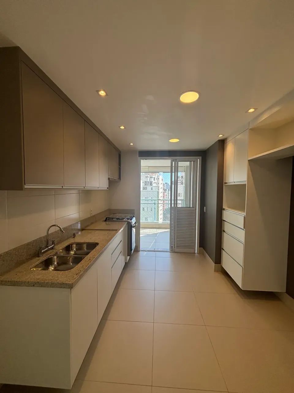 Cambuí Excelente Apartamento com 185m2 3 Suítes em Campinas - Foto 3