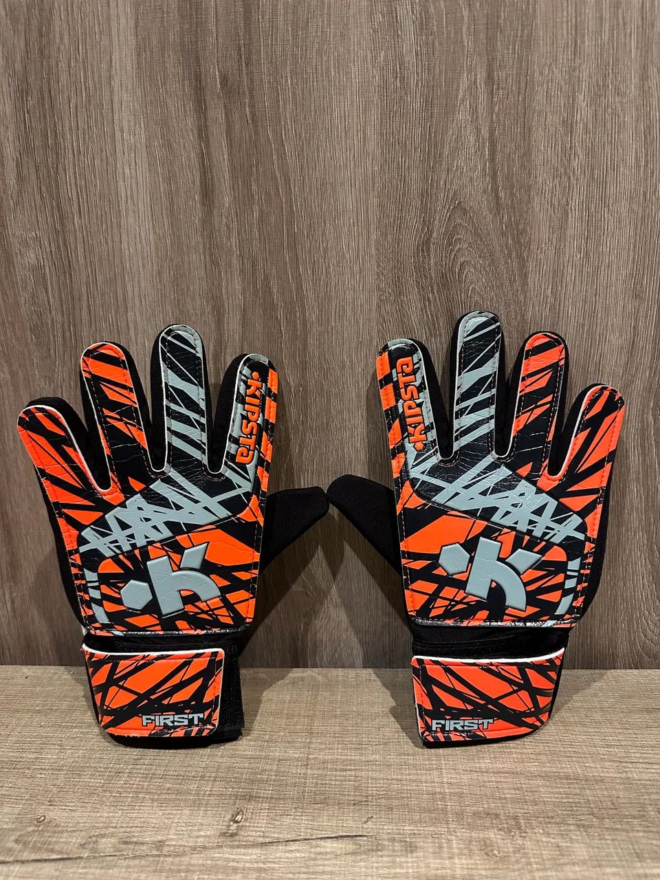 Luvas infantil Goleiro Keeper First Seminovo Impecável Decatlon Campinas-sp