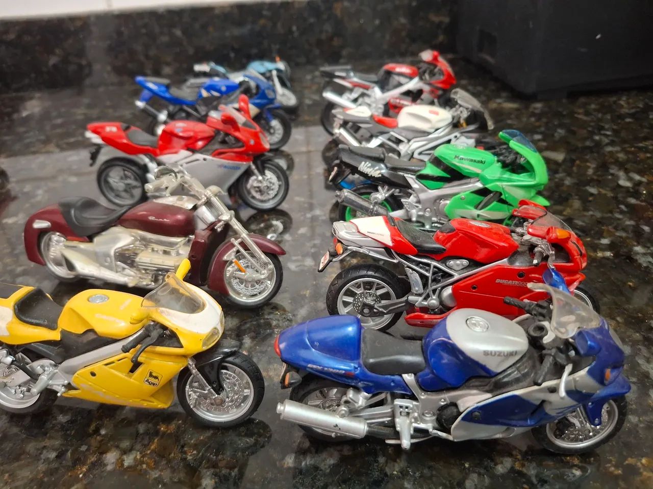 Miniaturas de motos (unidade) - Foto 4