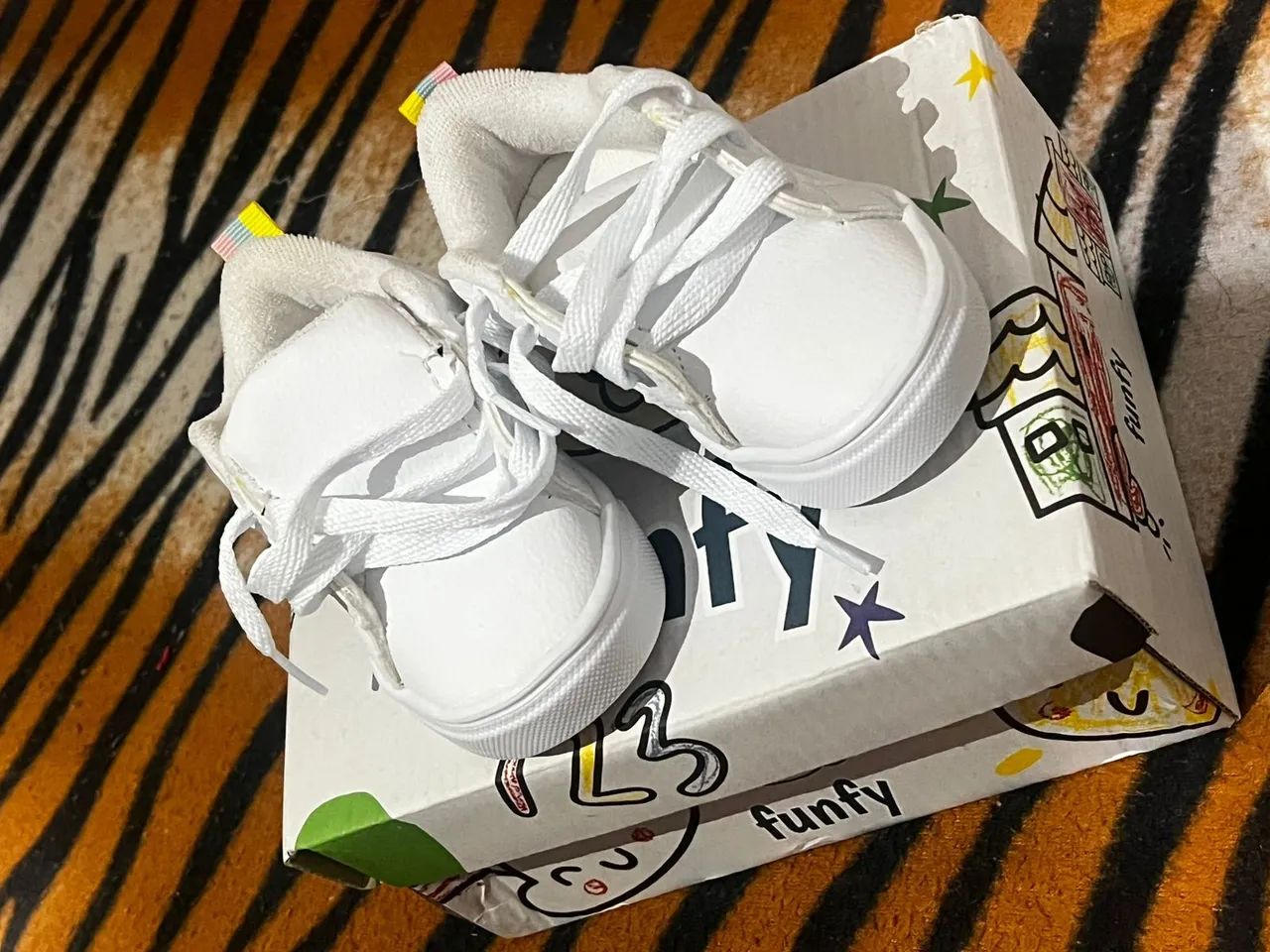 Tênis feminino infantil novo