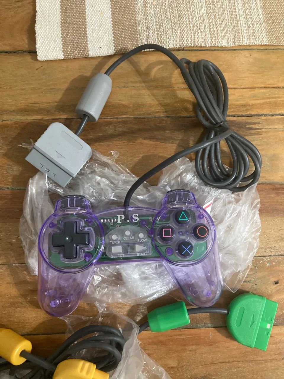 Controles PS1/PS2 Cores variadas. R$30 cada. Envio OLX PAY  - Foto 6