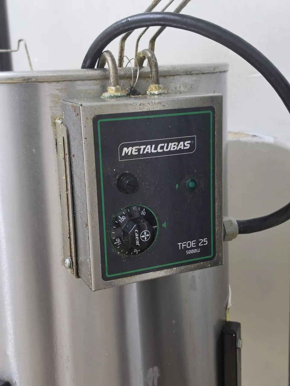 Fritadeira metalcubas 220v 5000w - Foto 3