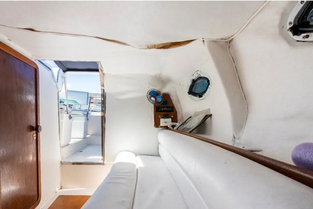 LANCHA COBRA 28 DIESEL - MOTOR VOLVO KAD42 COM APENAS 401H - DOC. OK - ACEITO TROCA<br> - Foto 10