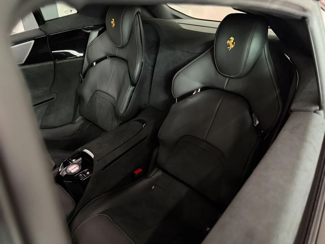 Ferrari Purosangue 6.5 V12 725cv, foto 15 de 20