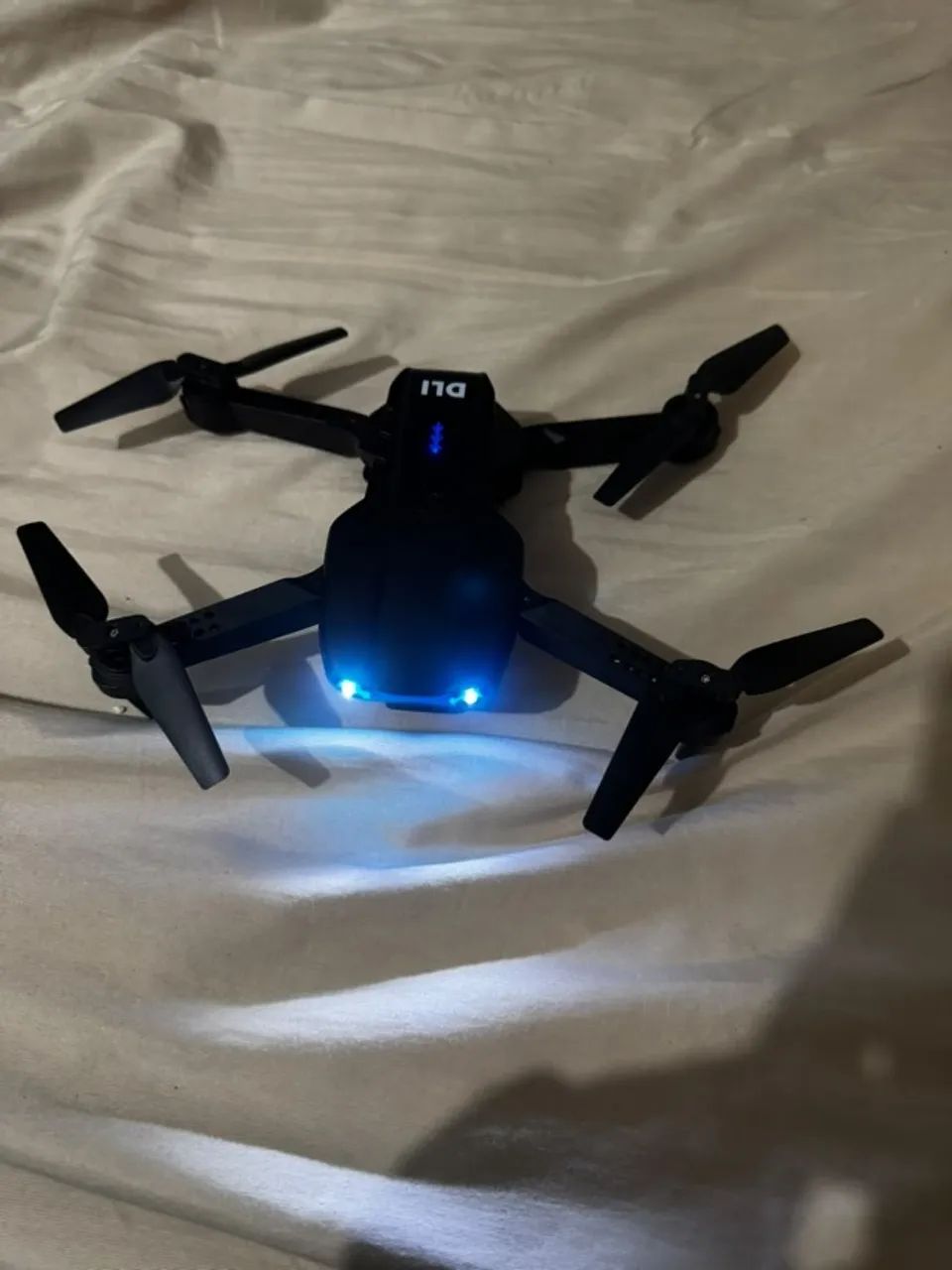 DRONE E99 com camera e 3 baterias extras