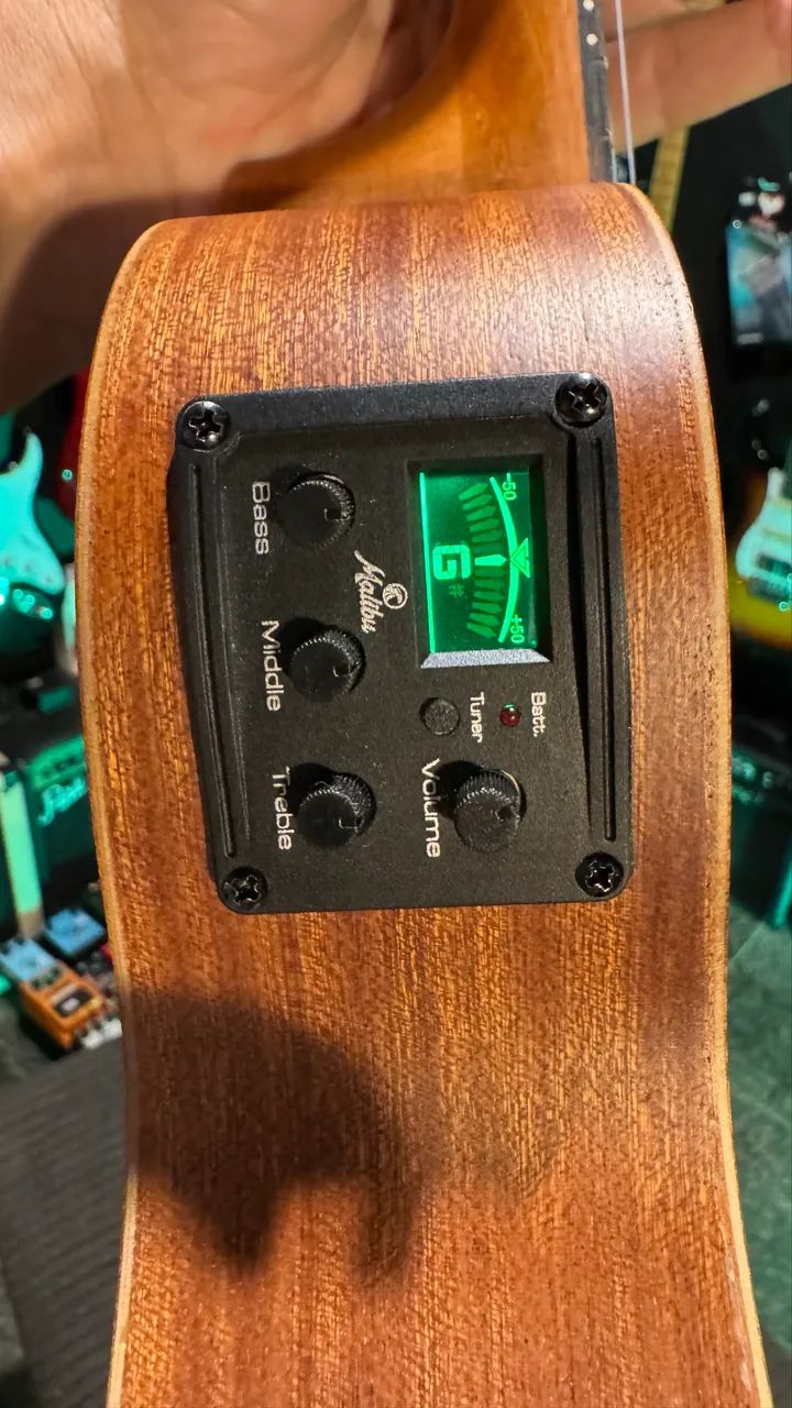 Ukulele tenor elétrico Malibu com capa  - Foto 3