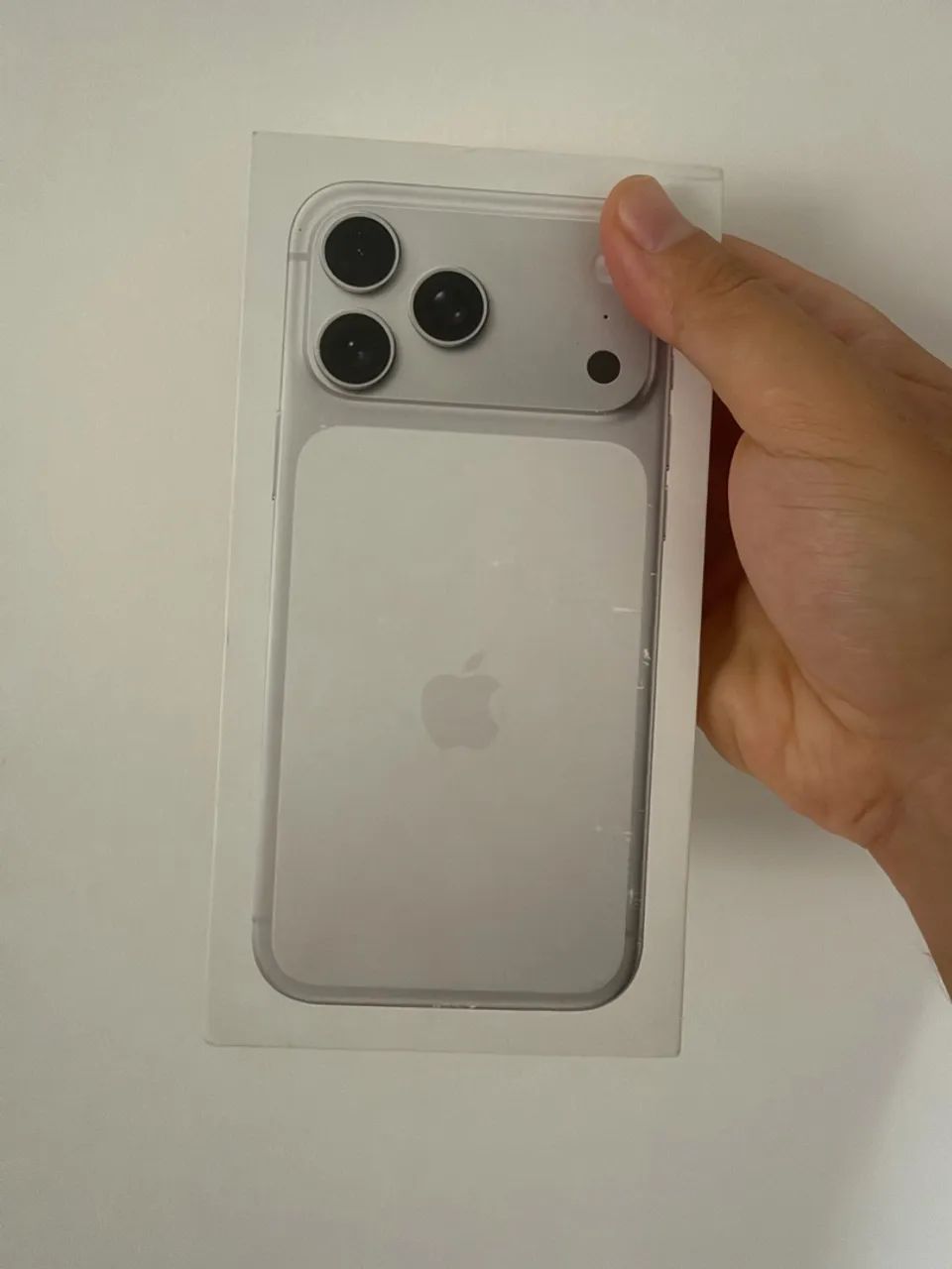 iPhone 17 pro Max Silver Novo - Foto 2