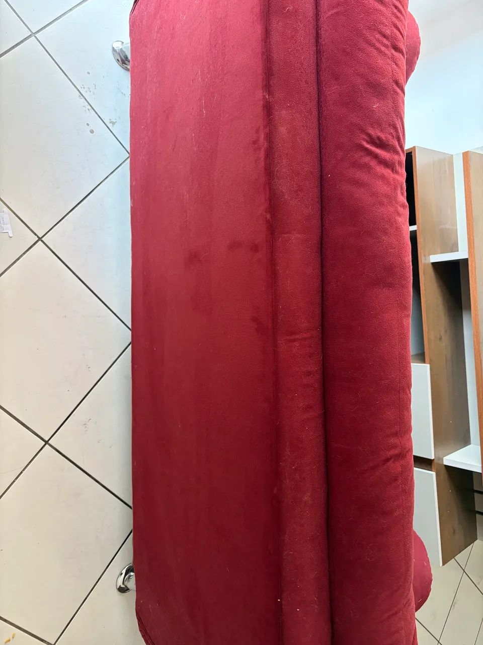 Sofá 2 Lugares Vermelho - Confortável  - Foto 2