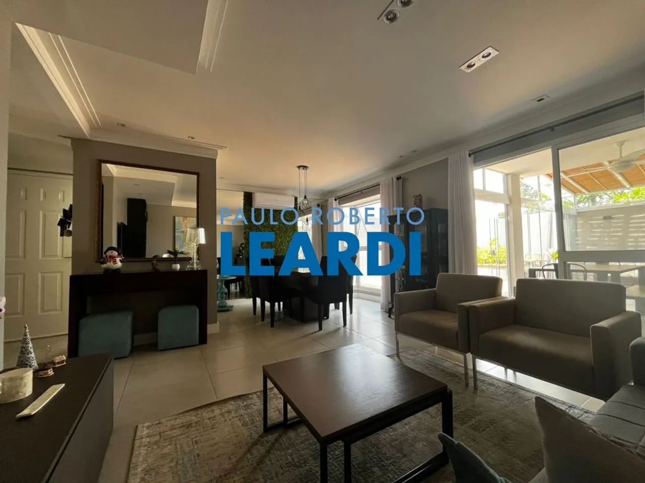 CASA EM CONDOMÍNIO - TAMBORÉ - SP