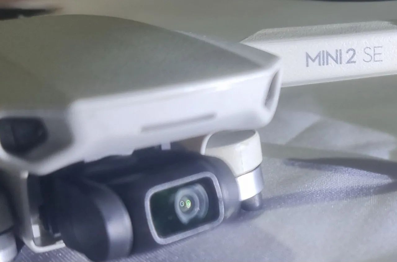 Drone Dji mini 2se  com 3 baterias s novo - Foto 2