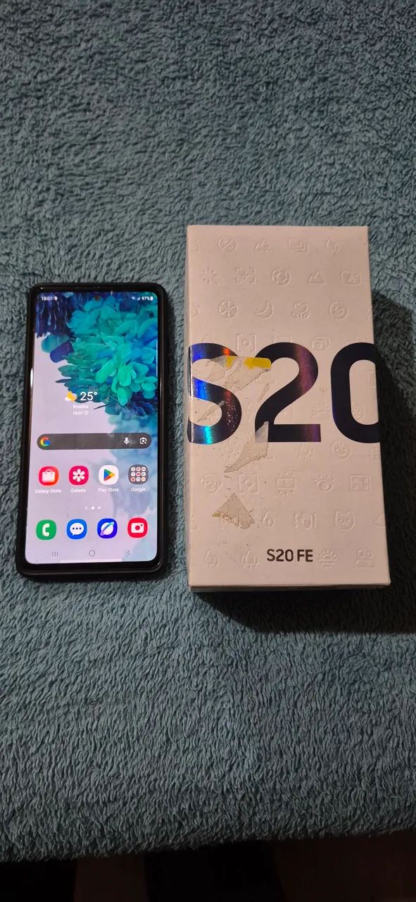 Sansung galaxi S20 fe 256 gigas de memória interna e 8 de ram. - Foto 2