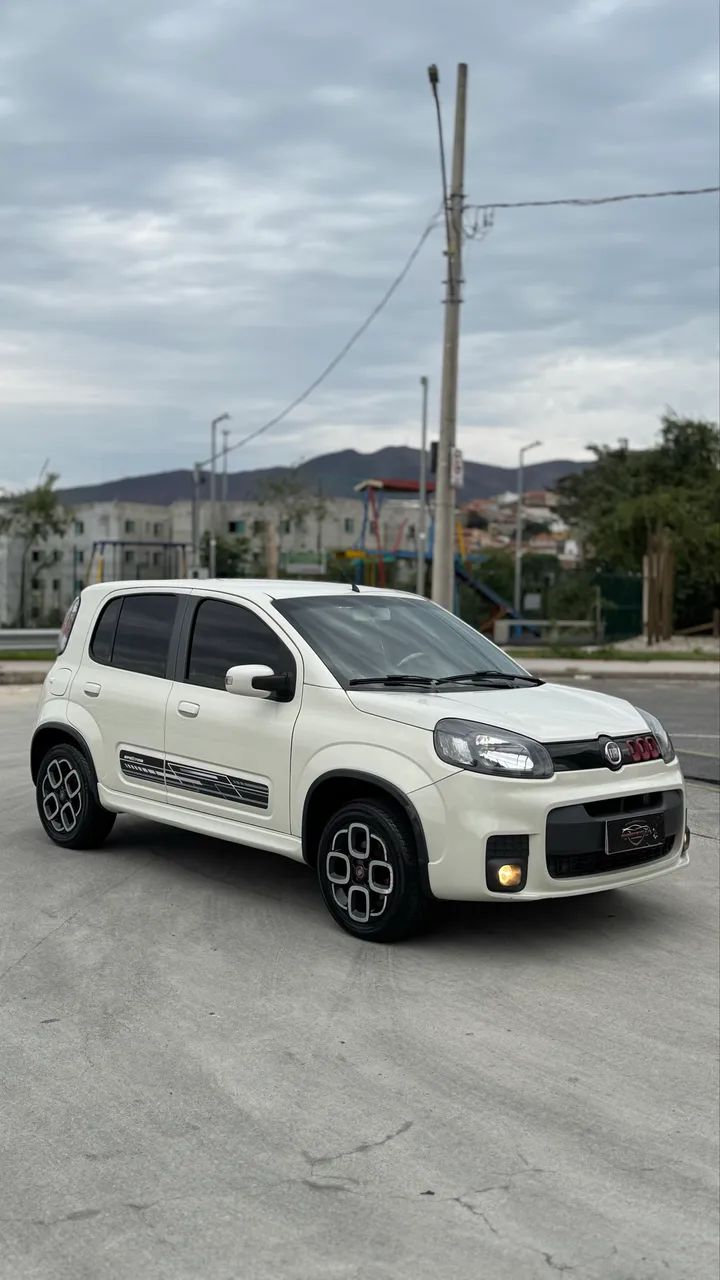 Fiat Uno Sporting 1.4 EVO Fire Flex 8V 4P 2015