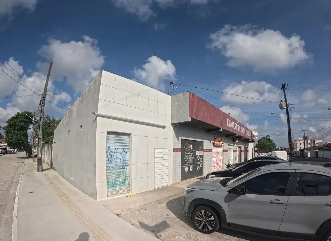 VENDO PRÉDIO COMERCIAL com 240m² no bairro do Cristo Redentor - João Pessoa/PB