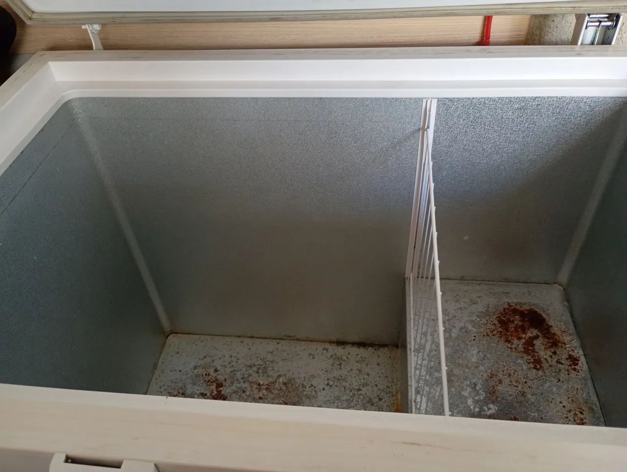 Freezer horizontal com avaria  - Foto 2