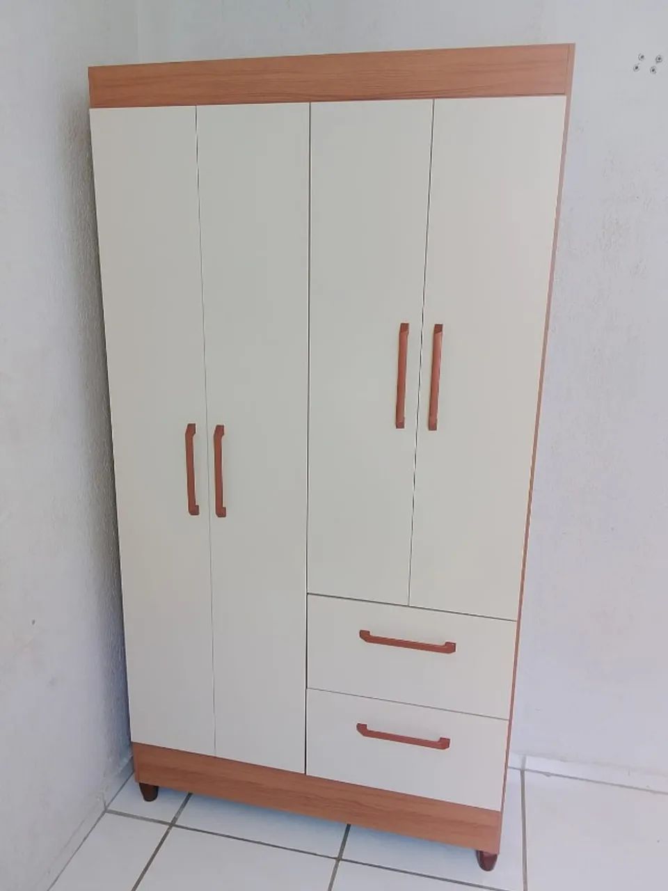 Guarda Roupa 4 portas 