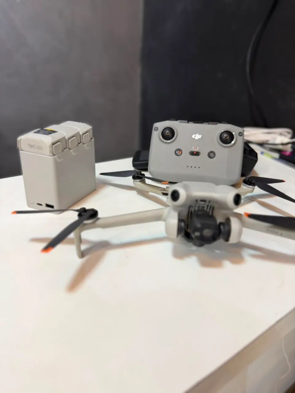 Drone DJI MINI 4 Pro  3 baterias originais  - Foto 2