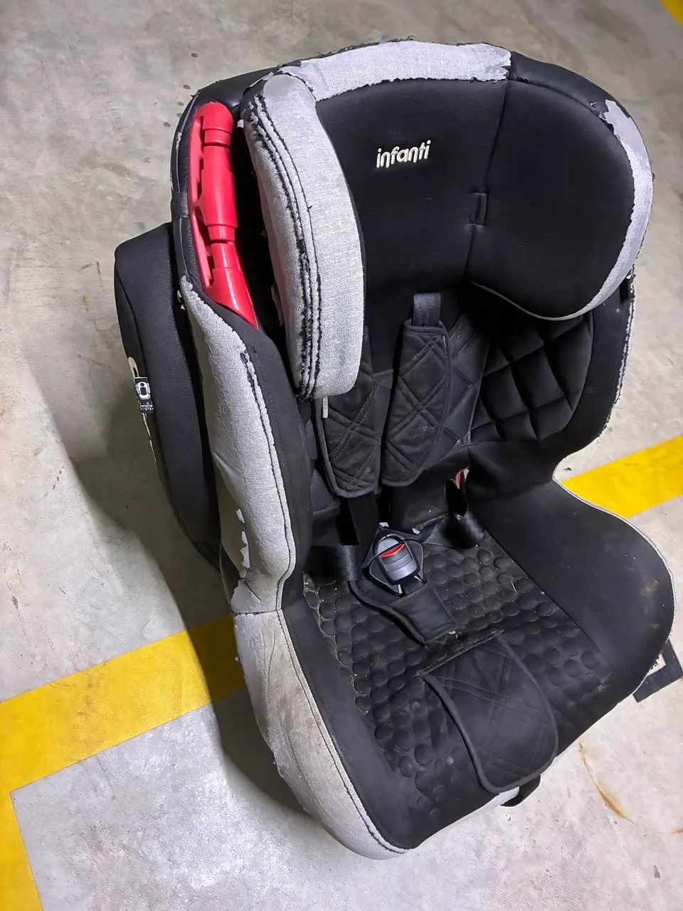 Cadeirinha cockpit- Infanti - 9 a 36 Kg - Usada - Foto 4