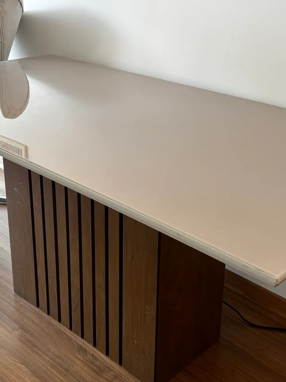 Vendo mesa com tampo de vidro - Foto 3