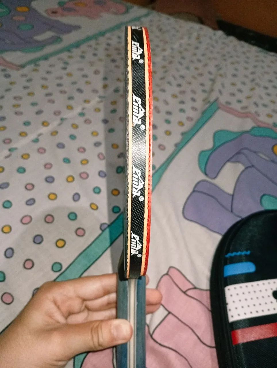 Procuro vender uma raquete sem uso algum muito novo . Perfeito pra quem procura diversão . - Foto 3