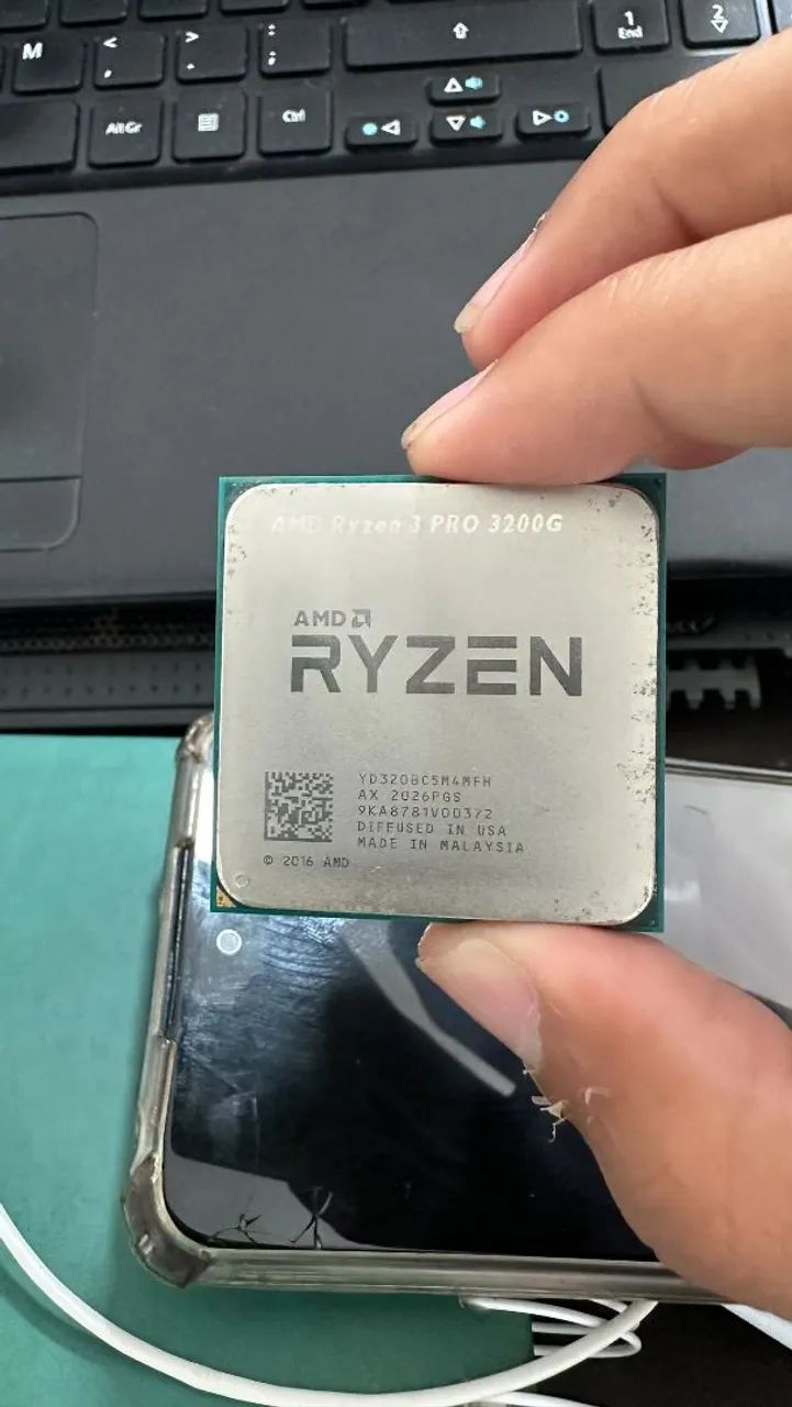 Processador AMD Ryzen 3 PRO 3200G