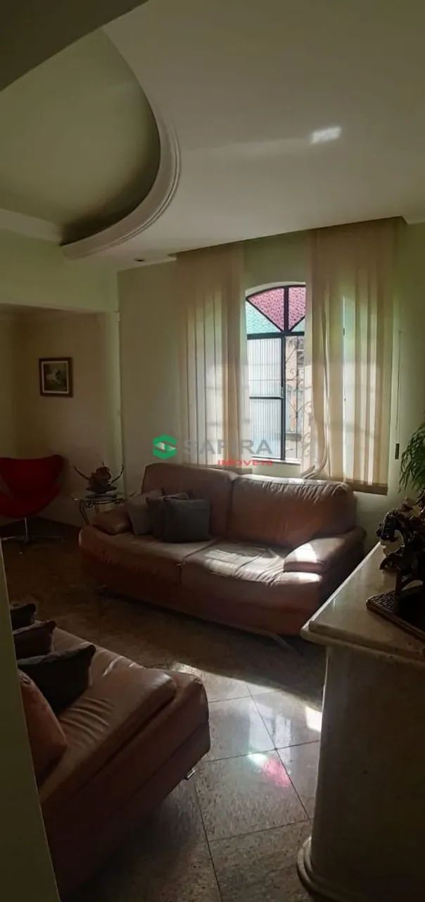Casa com 8 quartos à venda em Belo Horizonte
