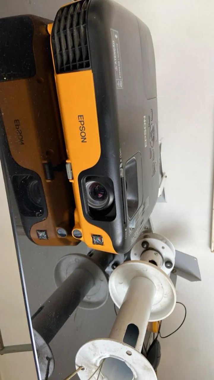 PROJETOR TELA E SUPORTE