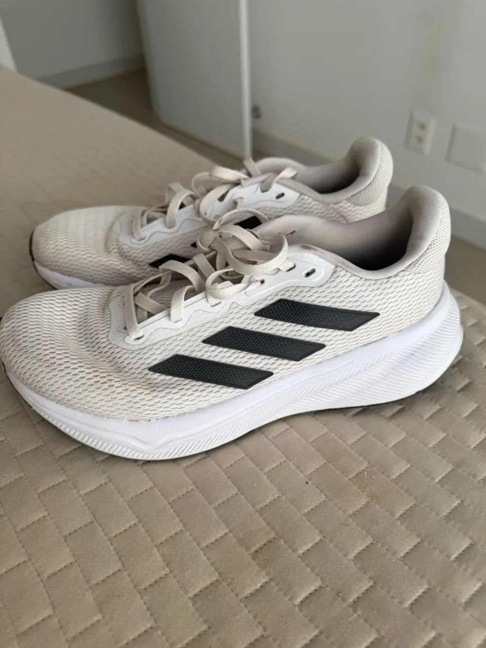 Tênis adidas 