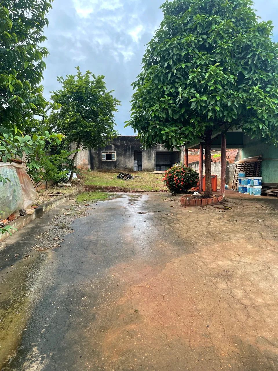 TERRENO BOA LOCALIZAÇÃO 