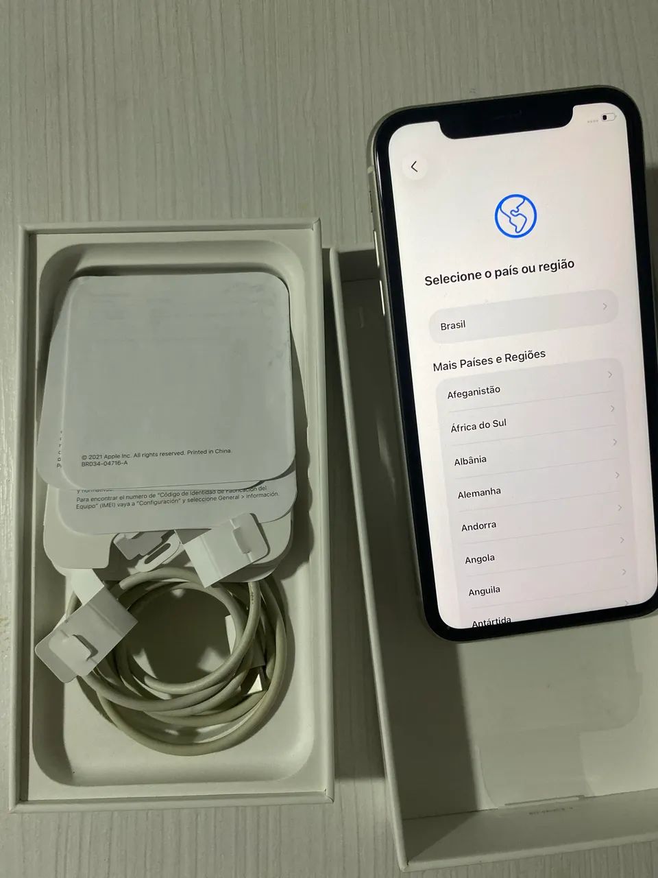 Celular iPhone 11 semi novo - Foto 4