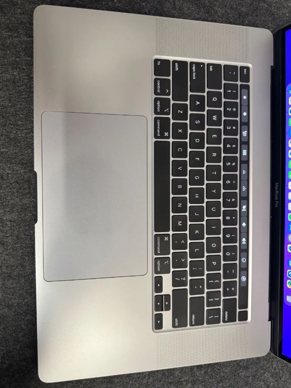 Macbook PRO 16 pol 2019 i7 512GB + Magic Mouse - Notebooks