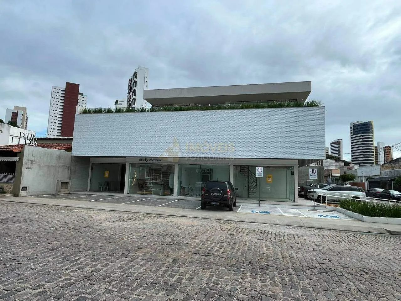 Loja comercial para locação no Tirol