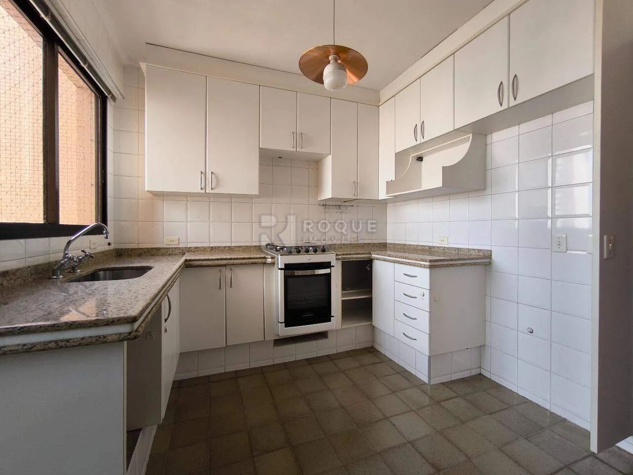 Amplo Apartamento à Venda no Centro  Edifício Monte Carlo - Foto 3