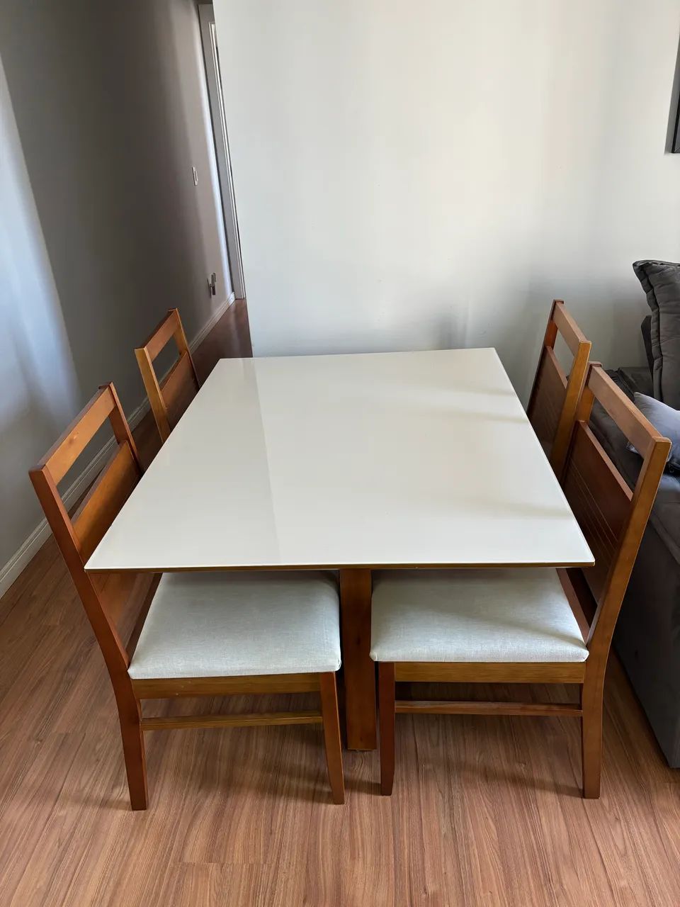 Mesa quadrada com 4 cadeiras - Foto 5