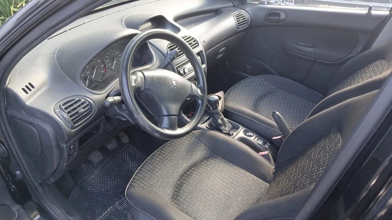 Peugeot 206 206 Sensation 1.4 Flex 8V 5p 2008