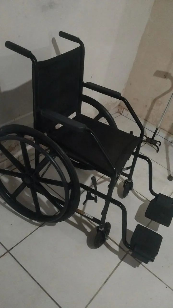 Cadeira de Roda  - Foto 2