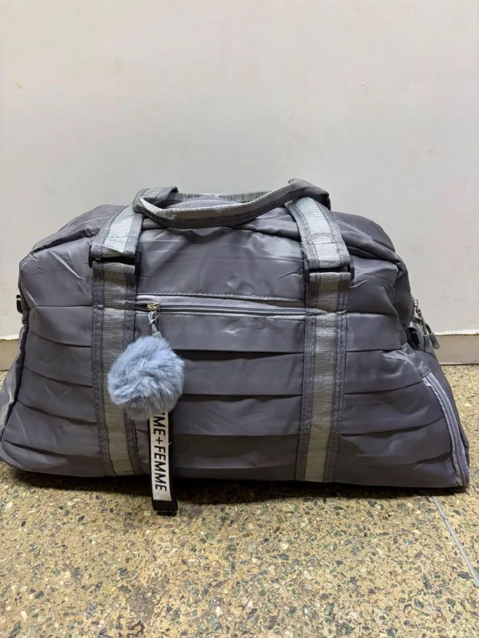 Bolsas de mão com bastante espaço para seus pertences  - Foto 2