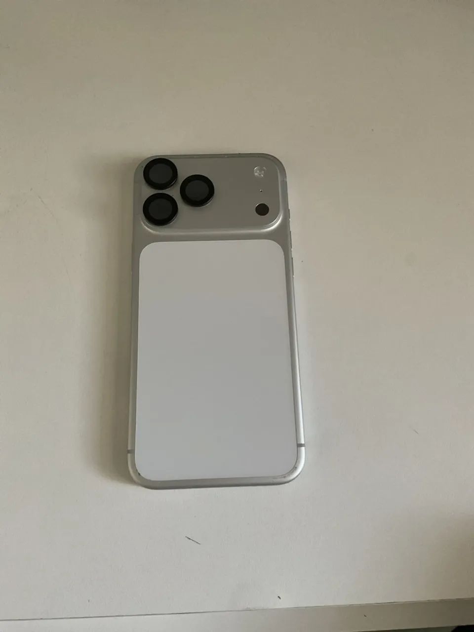 iPhone 17 Pro Max 256Gb Prata  - Foto 2