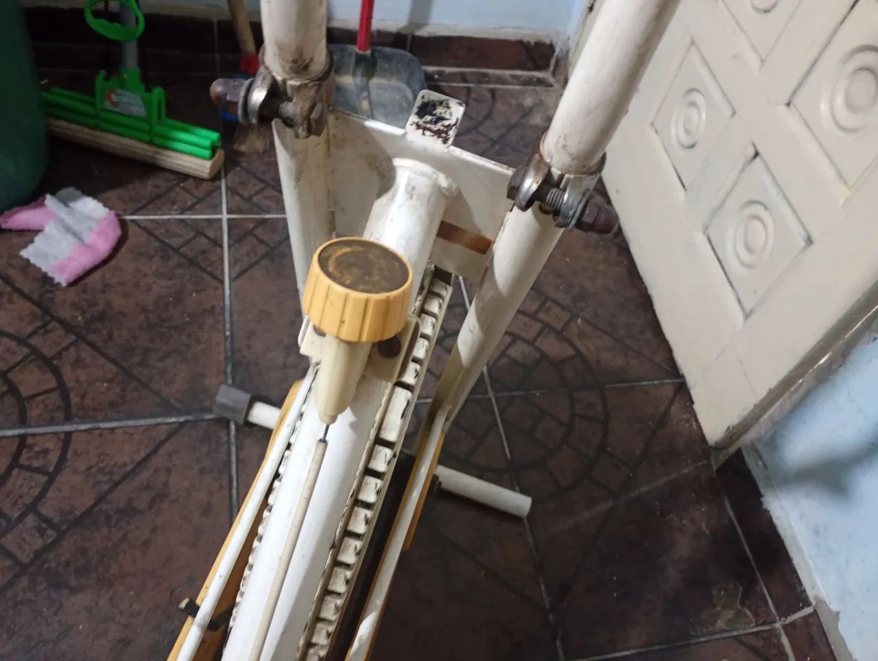 Bicicleta ergométrica GYN master - Foto 3