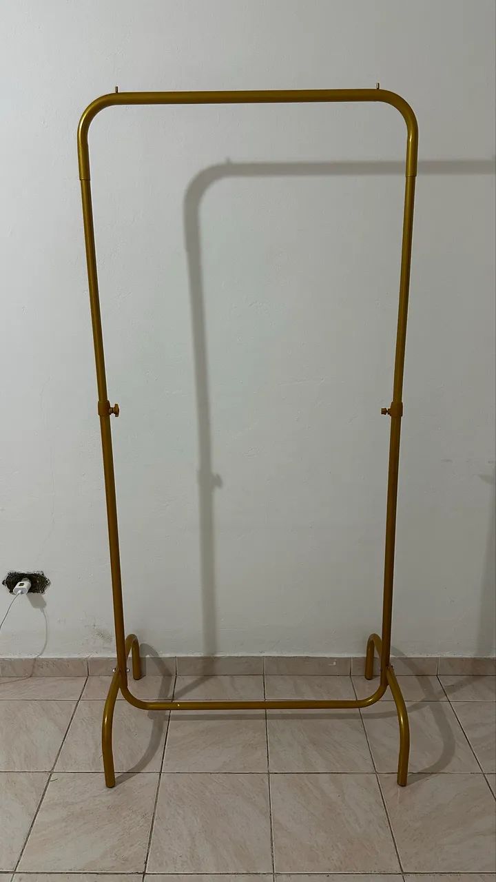 Arara dourada