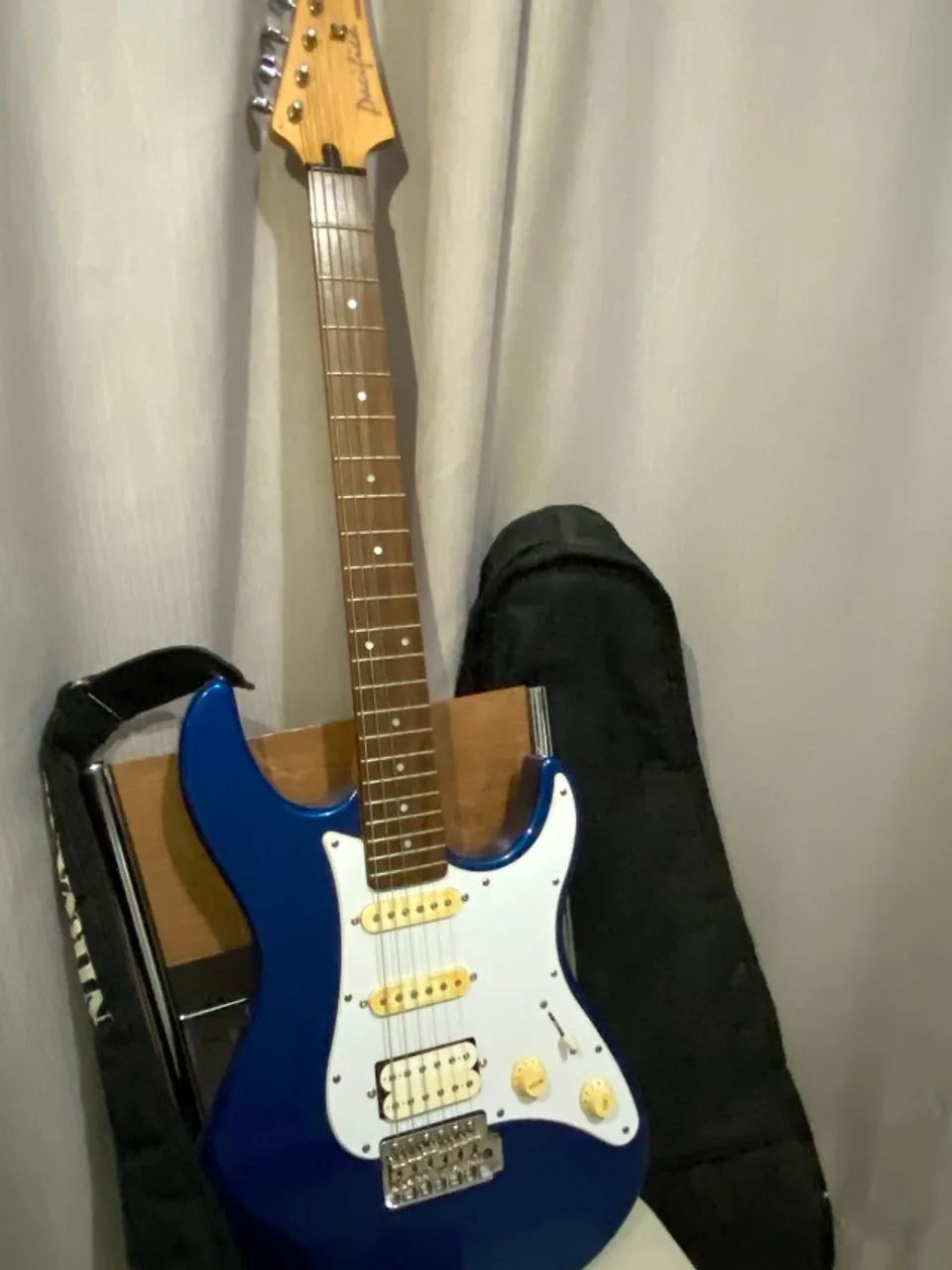 Guitarra Pacifi Blue Pac012
