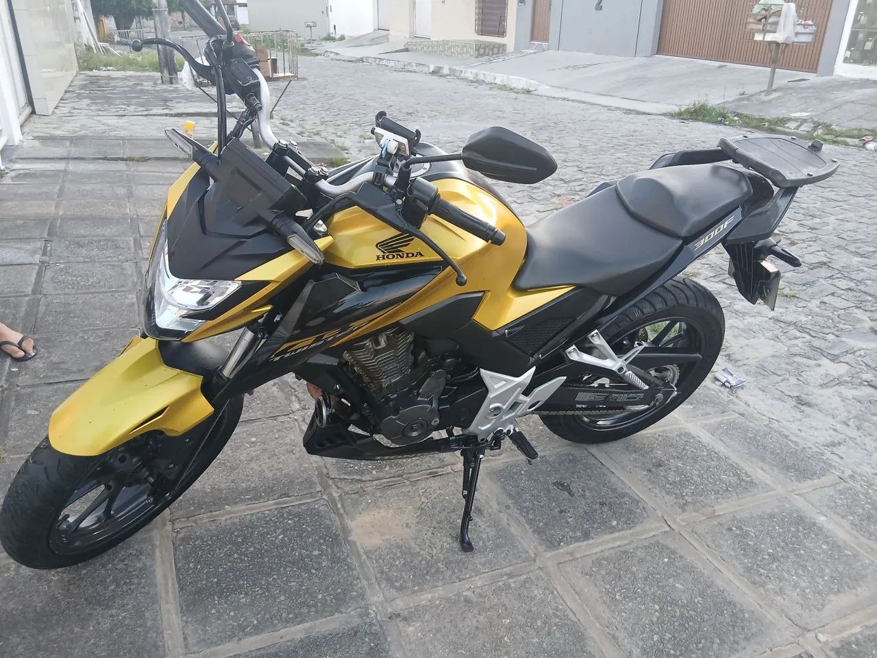 CB300F bem conservada.  - Foto 2